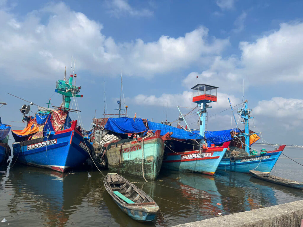 BẠT CHE NẮNG MƯA fc834eb4c245751b2c54